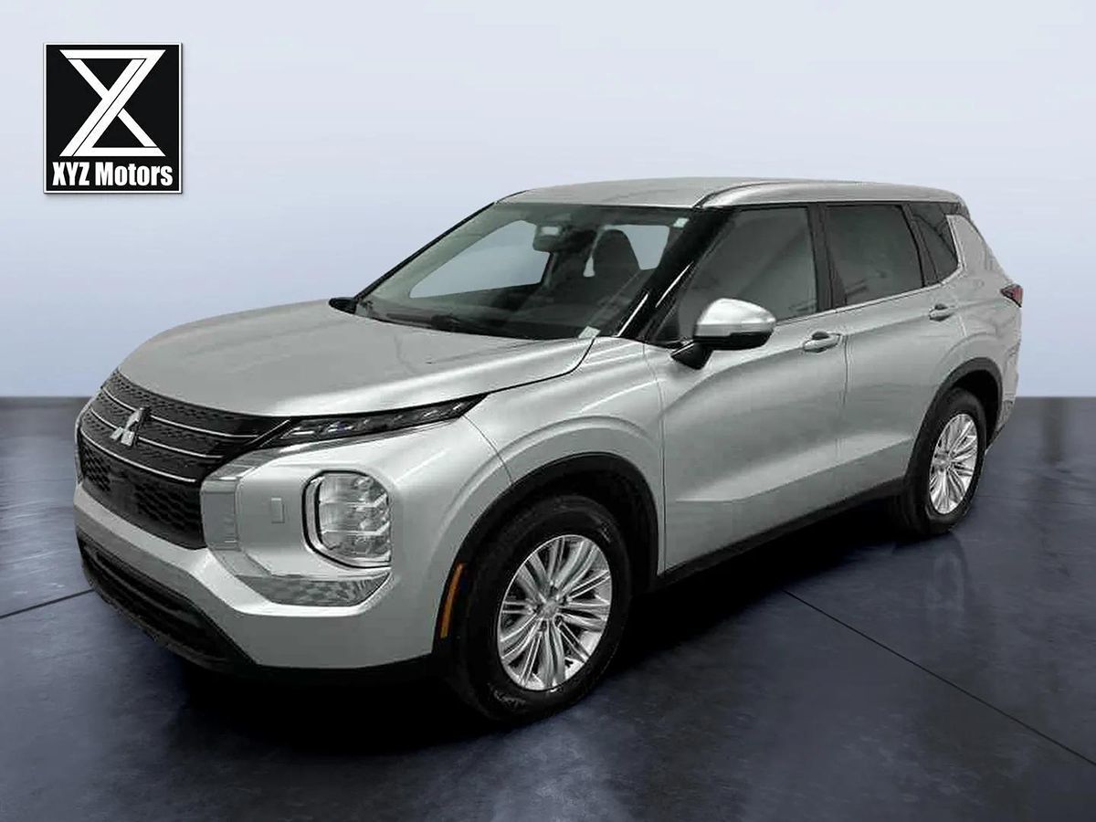 Sold 2022 Mitsubishi Outlander ES in Grand Rapids